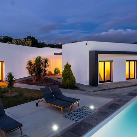 Eco Surflodge Azores هيبيرا غْريندي المظهر الخارجي الصورة