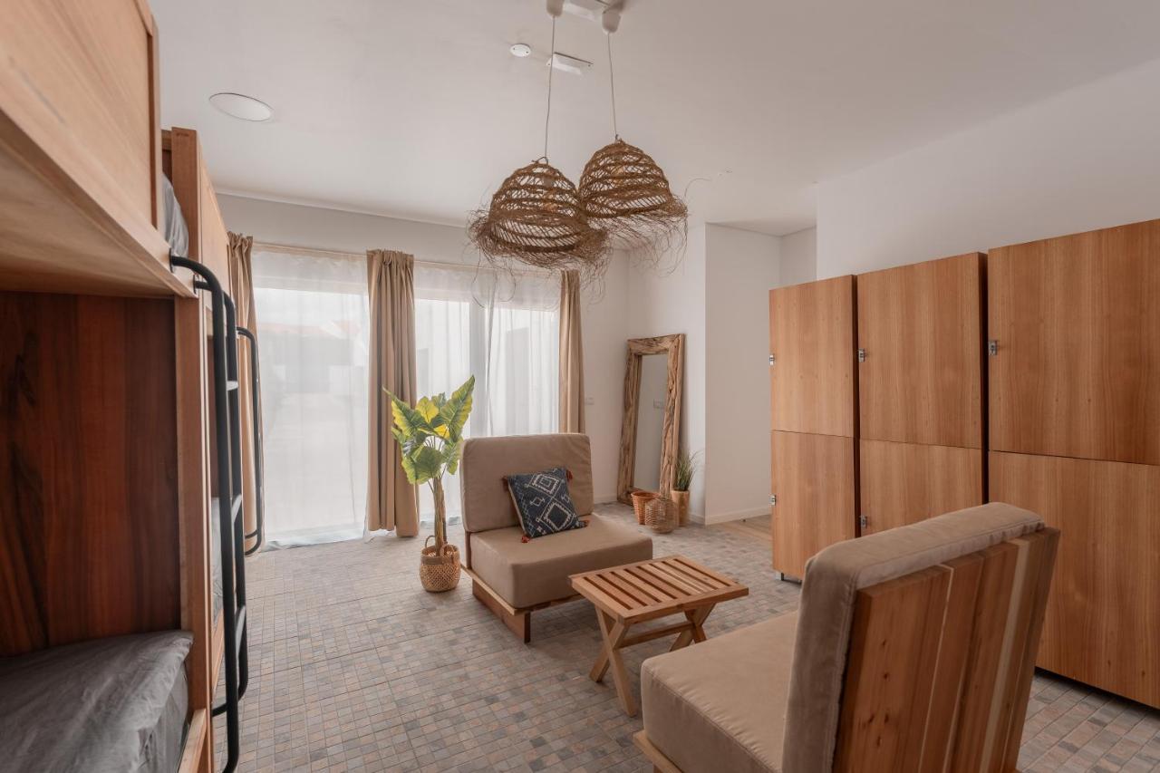 Eco Surflodge Azores هيبيرا غْريندي المظهر الخارجي الصورة